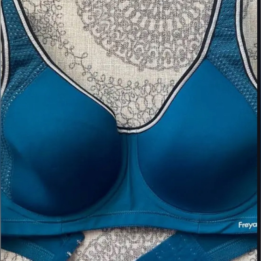 Freya Active 32G Sports-bra with J-hook